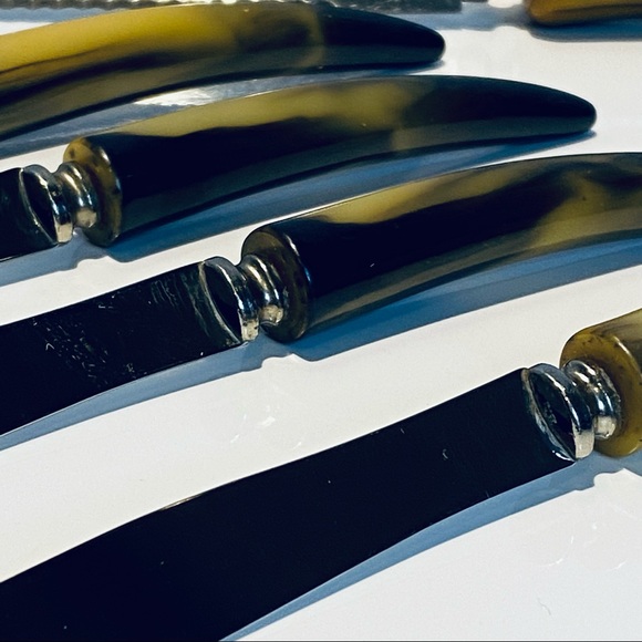 Sheffield Stainless Steel Bakelite 4 Steak Knives And 1 Bread Knife - Picture 3 of 14